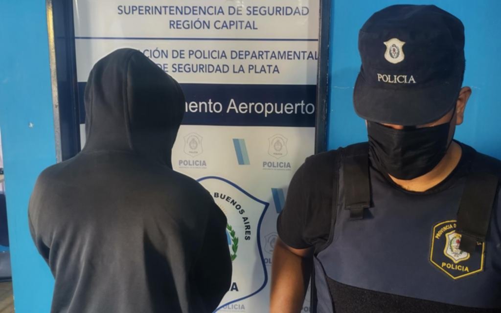 Ensañada con una chica, la atacó a golpes dos veces
