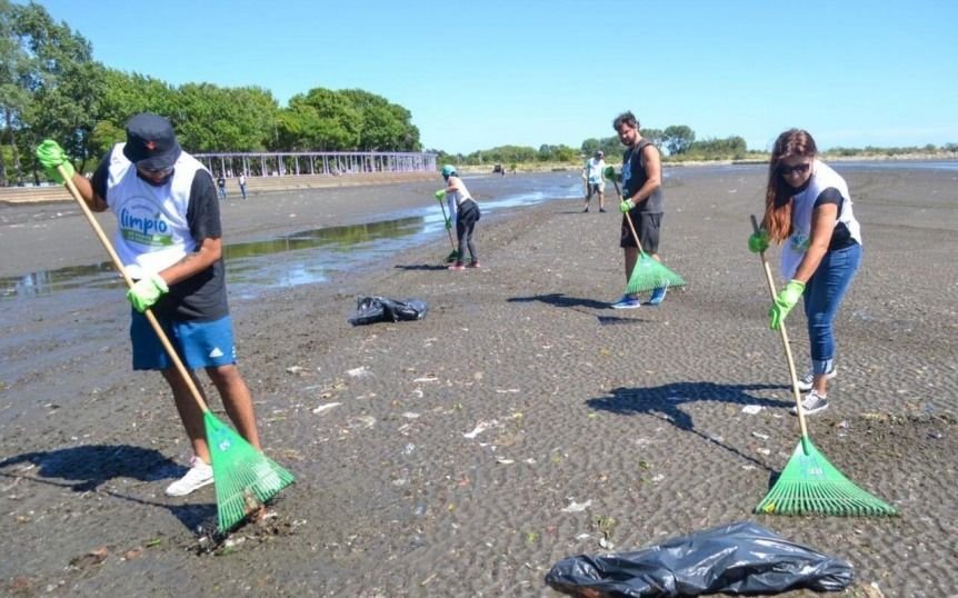 Nueva jornada de limpieza en la zona de la costa ribereña