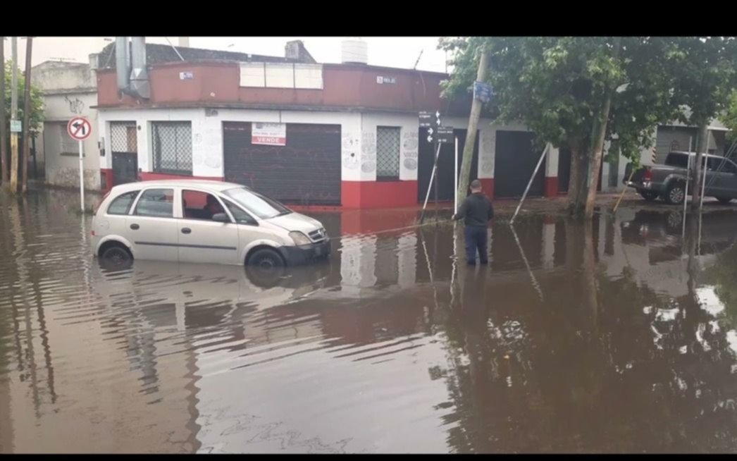 Primera Junta e Yrigoyen anegada otra vez