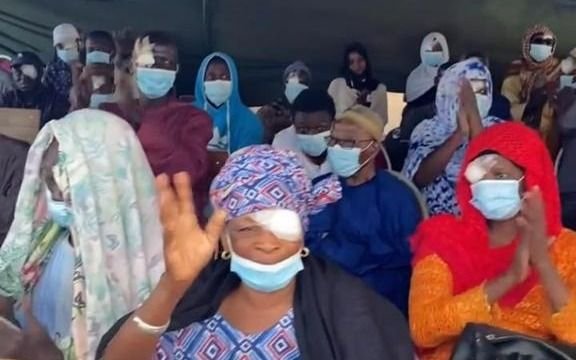 Médicos quilmeños viajaron a Senegal a curar cegueras