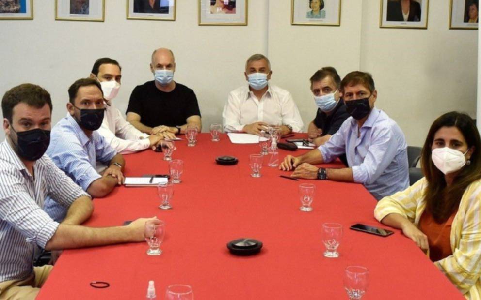 Juntos le cerró la puerta a una reunión con Guzmán y pidió "un acuerdo serio y sin improvisaciones" con el FMI
