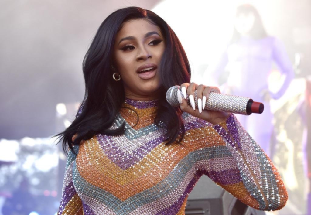 Cardi B pagará el funeral de las víctimas de un incendio en el Bronx