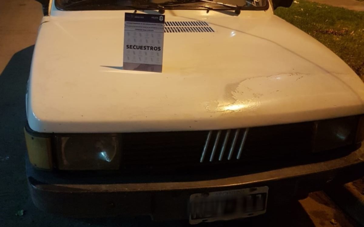 Con las manos en los cables: así atrapan a dos jóvenes que dejaban sin teléfono ni internet a vecinos