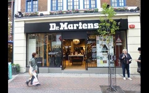 Liquidación total: la empresa Dr. Martens abandona el país