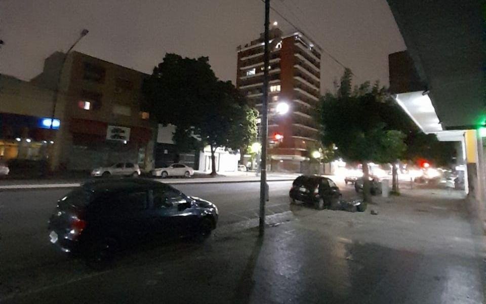 Quejas vecinales por cortes de luz en pleno Centro y en Arturo Seguí