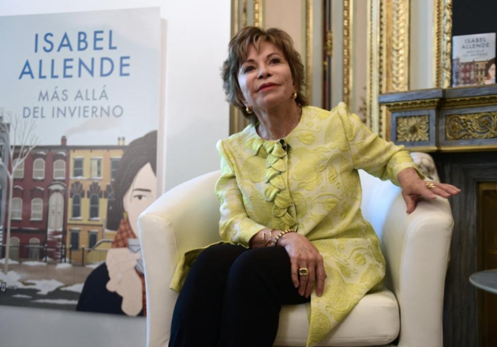 “Violeta”, el nuevo libro de Isabel Allende inspirado en su madre