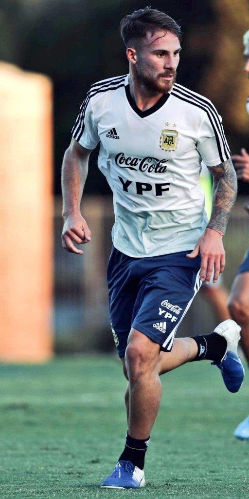 Lionel Scaloni tuvo que desafectar a otro futbolista por un nuevo positivo de Covid