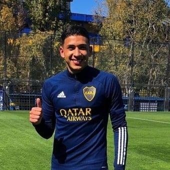 Fernández se suma a las prácticas de Boca