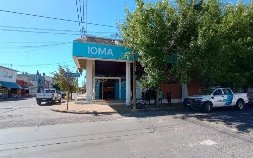 La madre que se plantó en Ioma Olavarría pudo conseguir la cobertura para su hijo 
