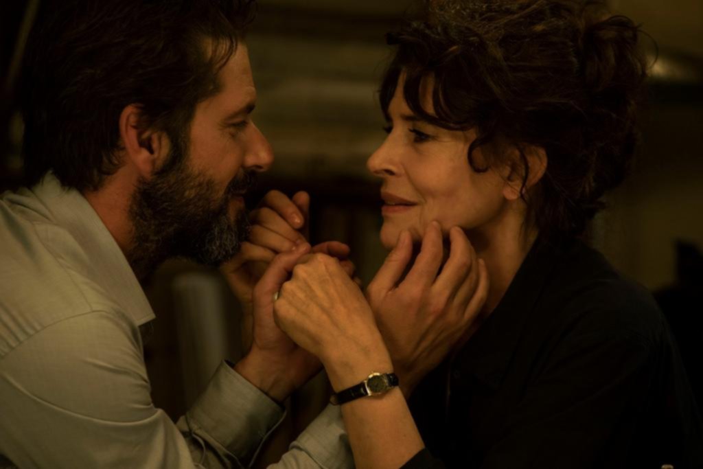 “Los jóvenes amantes”: un romance para vivir el presente