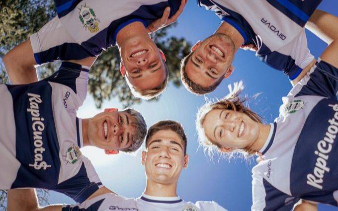 Ahora sí, se conocieron las nuevas camisetas de Gimnasia