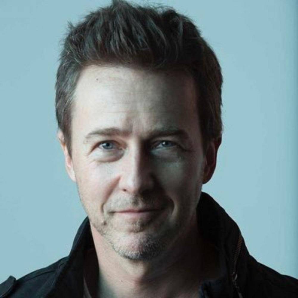 Increíble: Edward Norton descubrió que es pariente lejano de la verdadera Pocahontas