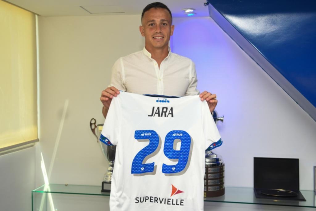Leo Jara renovó con Vélez hasta el 2024