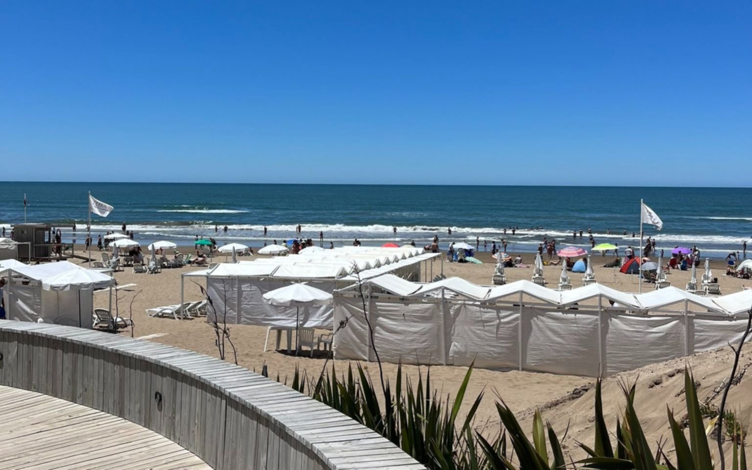 Para los que se van y los que ya están allá: cómo viene el clima en la Costa en el primer finde de 2023