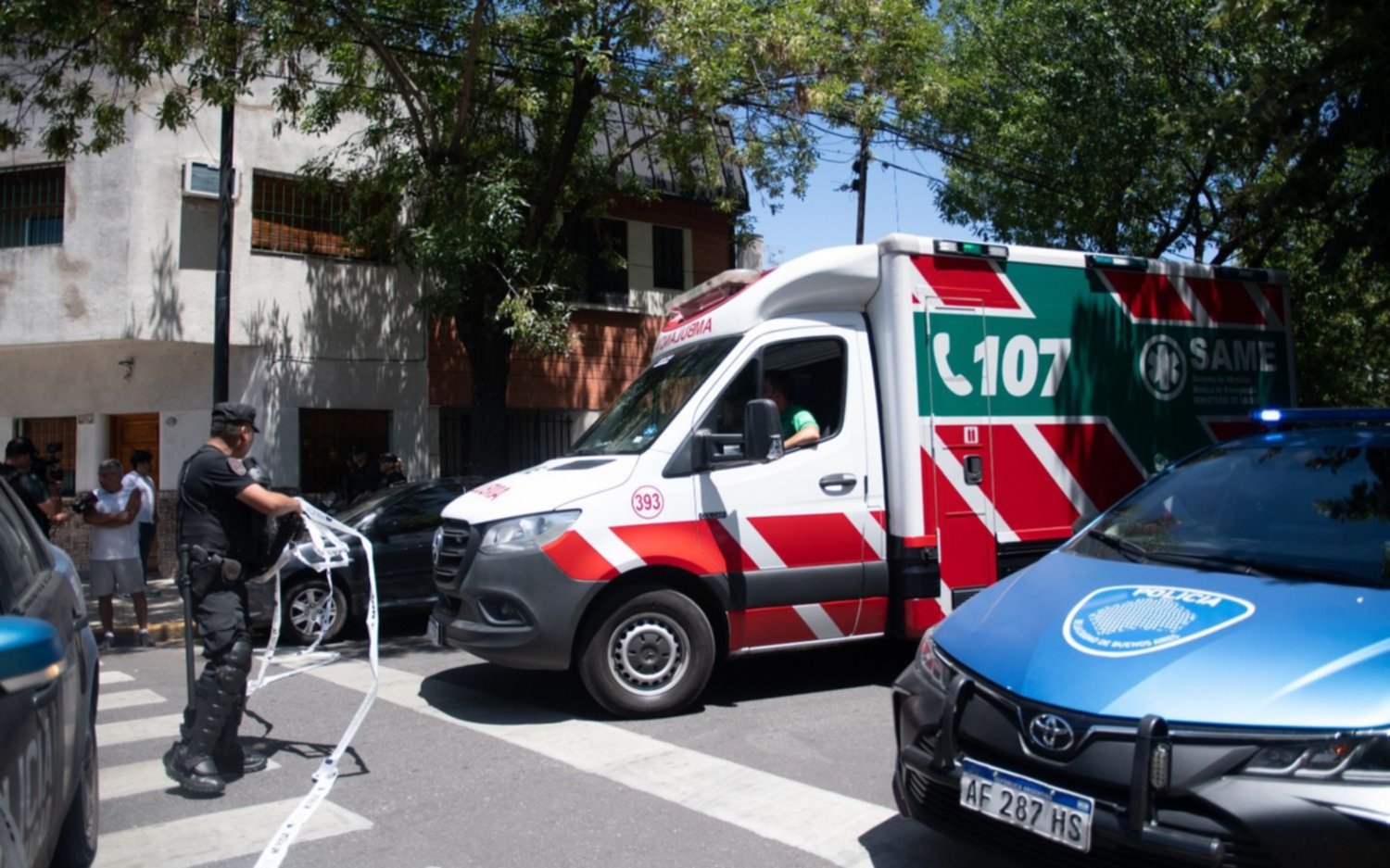 Entraron a robar en una fábrica de tela y tomaron de rehenes a los empleados