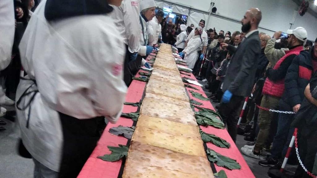 Un pan scacciata de más de 16 metros de largo, para chuparse los dedos