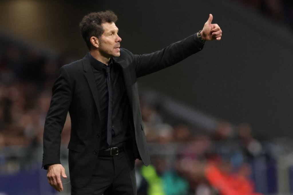 Simeone elogió a Messi, quien sigue de festejo, ahora a través de las redes
