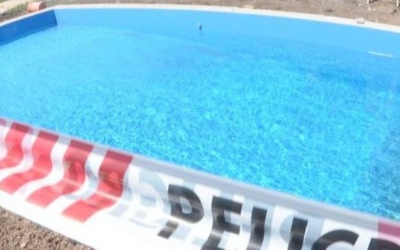 Falleció un chico de 16 años tras ahogarse en una pileta de Villa Elisa