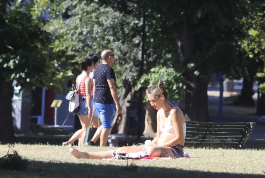Por el calor ya rige alerta amarillo en la Región