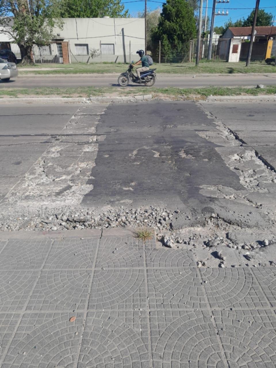 El estado del pavimento desata quejas por peligro vial en la 44