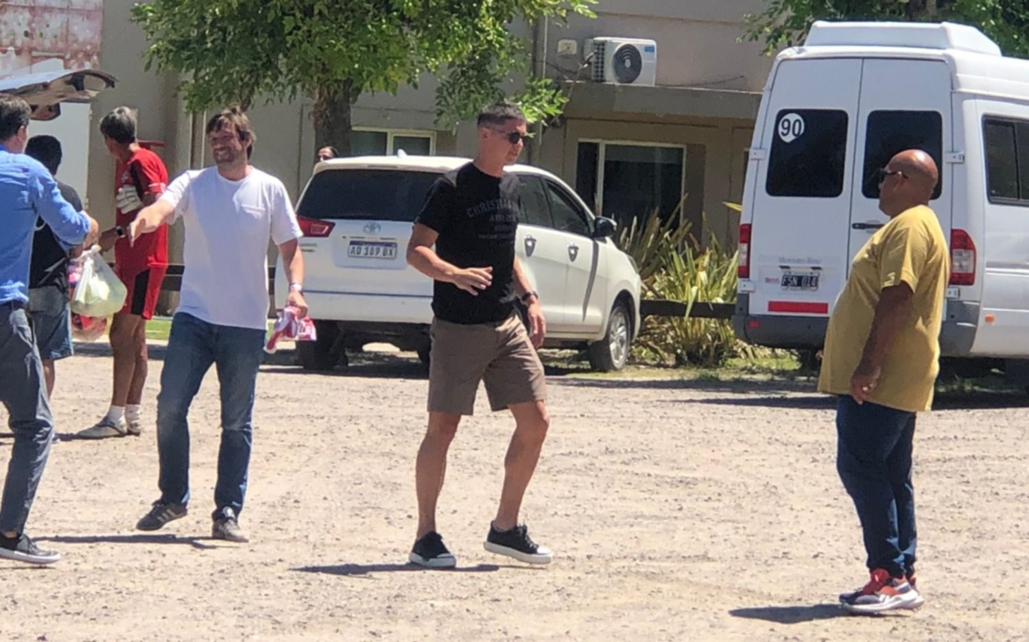 Presencia de Guido Carrillo en el Country Club: viajará a Uruguay con el plantel y la 9 lo espera