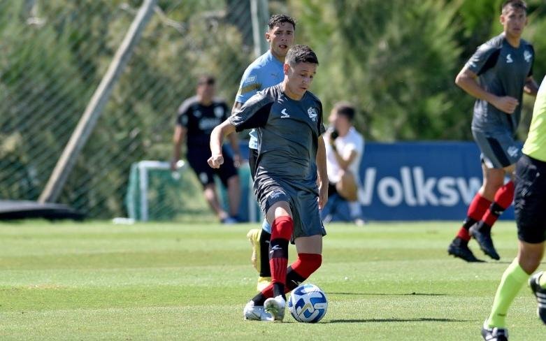 Estudiantes y otro amistoso con victoria, buenos rendimientos y novedades en el once inicial