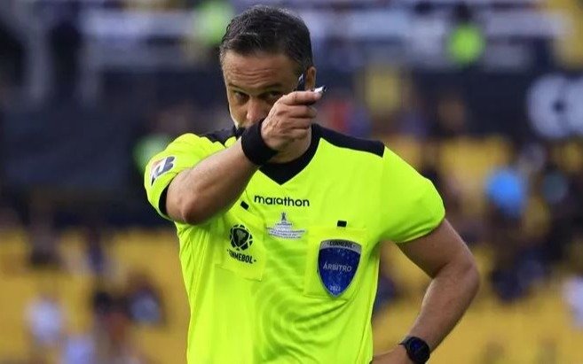 Un argentino noveno en el ranking mundial de árbitros de 2022