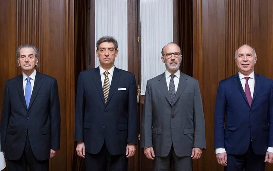 El Gobierno redobla la apuesta contra la Corte: además del juicio, incluyó el proyecto para ampliarla