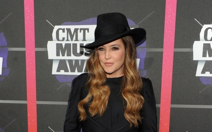 Falleció tras un infarto Lisa Presley, hija de Elvis