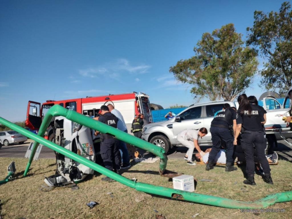 Tremendo Accidente En El Camino A Punta Lara Dejó Dos Heridos