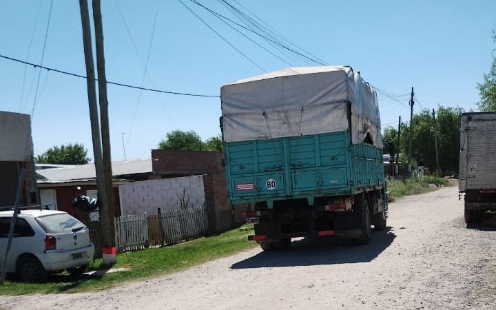 Choque fatal en Abasto: muere acompañante tras un choque entre la moto y un camión