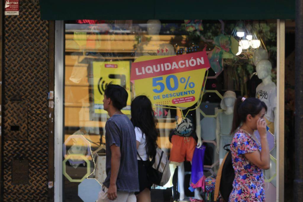 Con descuentos que van del 20 al 50 % arrancaron las liquidaciones