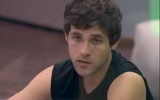 "Gran Hermano": el platense Agustín Guardis y un "asqueroso" momento que causó rechazo en las redes 