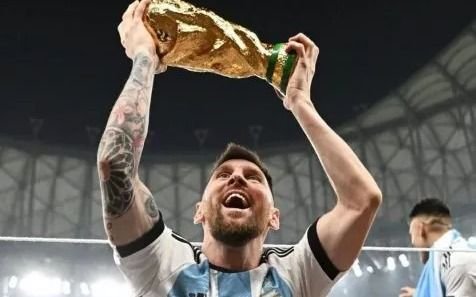 ¡Nos emocionás a todos, Lío! El posteo de Messi a un mes de levantar la Copa del Mundo