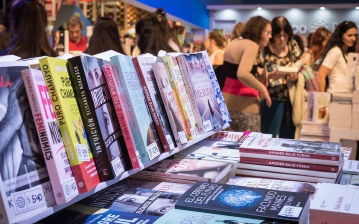 Feria del Libro: se agudizan problemas ante la falta de papel