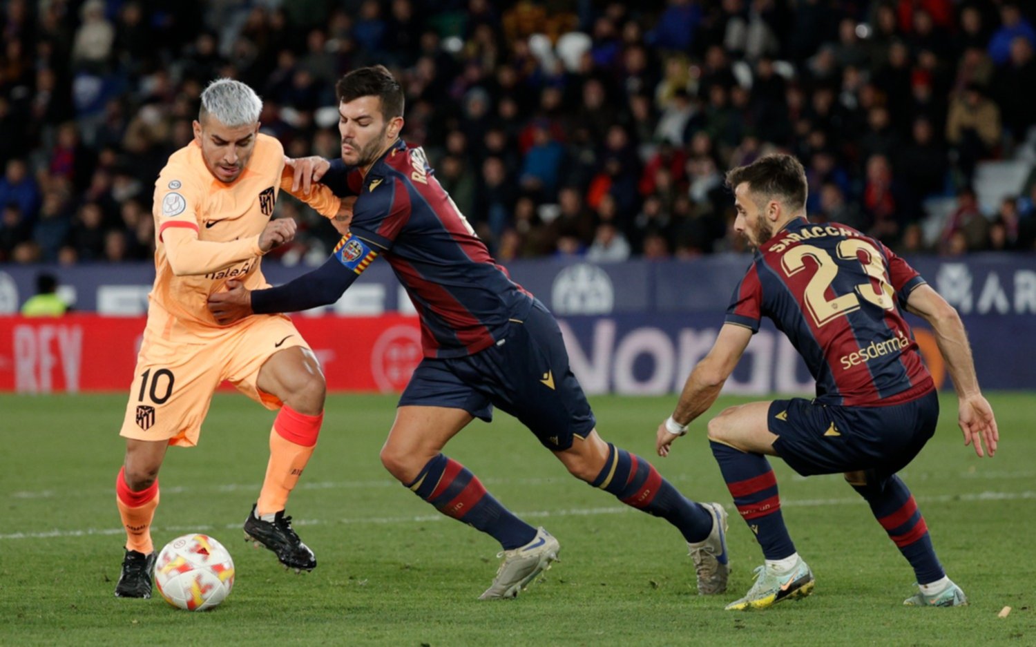 El Atlético de Madrid avanza en la Copa del Rey de la mano de De Paul, Molina y Correa