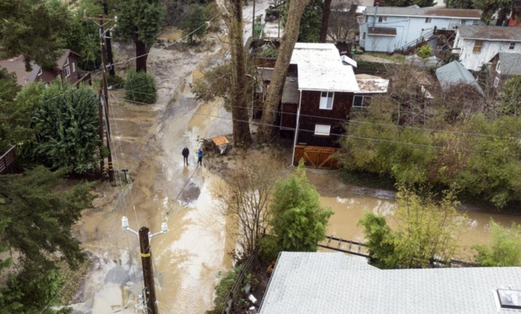 Sequías, inundaciones e incendios, una “paliza” que pone a prueba a California
