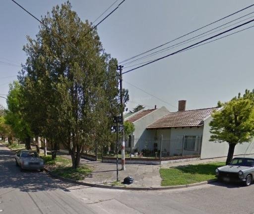 Tiros, pánico y un perro muerto en La Plata: así fue el salvaje ataque a una chica de 17 años