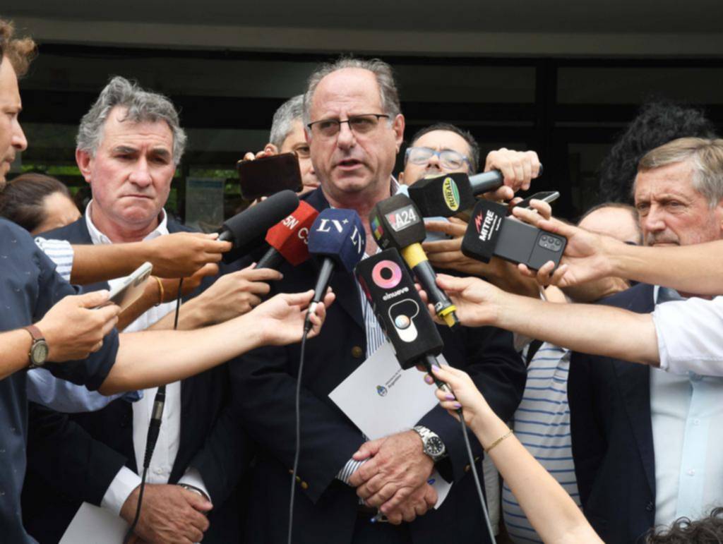 Bajaron las tensiones: promesas de Massa al campo