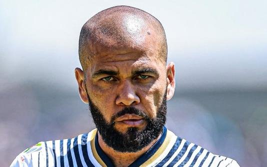 Piden la preventiva a Dani Alves acusado de presunta agresión sexual