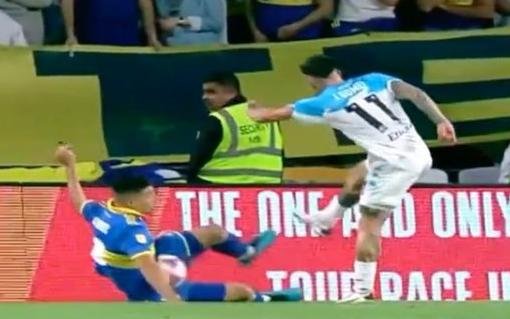 ¿Fue penal la jugada que sancionó el platense Rapallini y que definió el partido?
