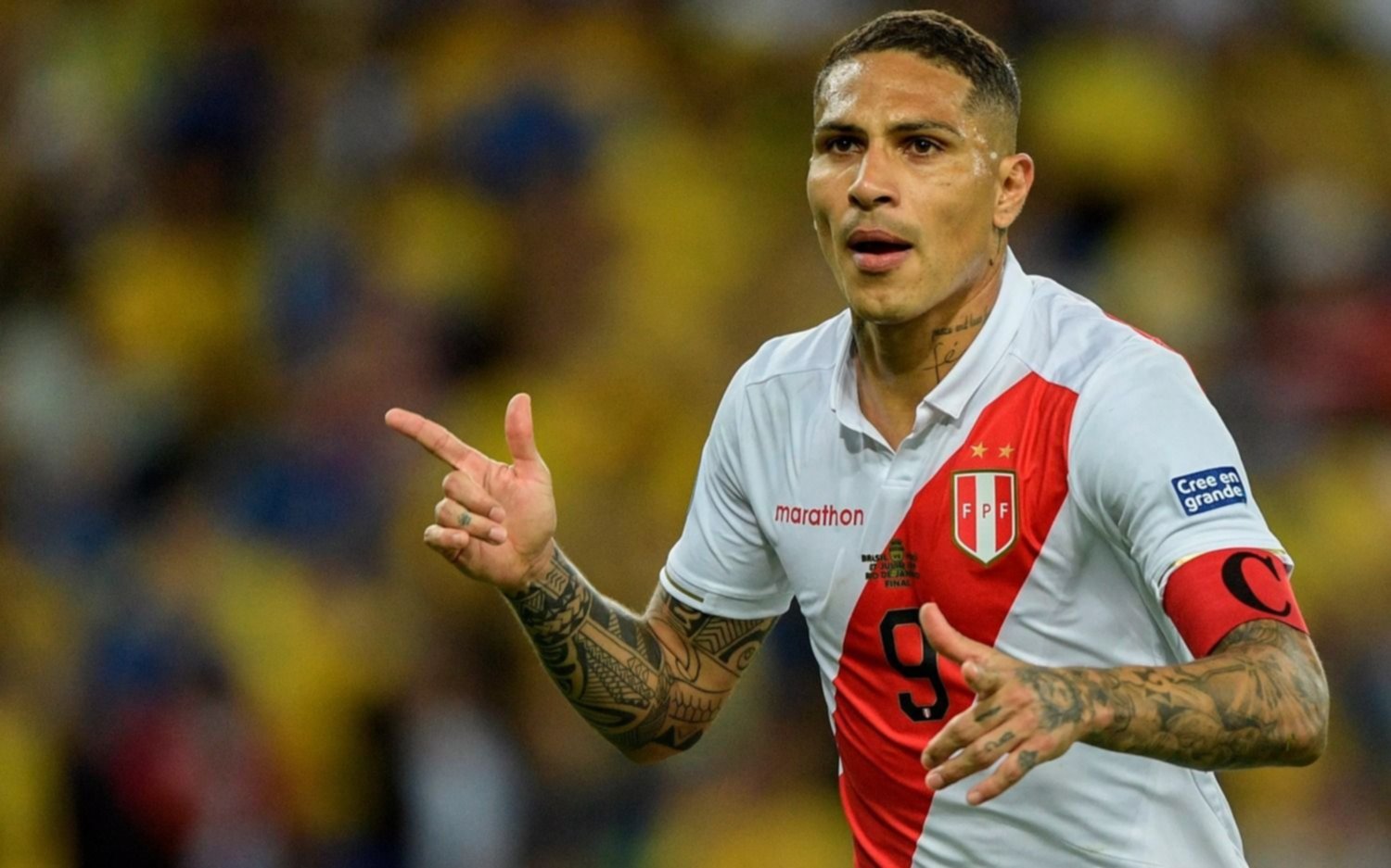 Refuerzo de lujo para Gago: Racing cerró la llegada de Paolo Guerrero