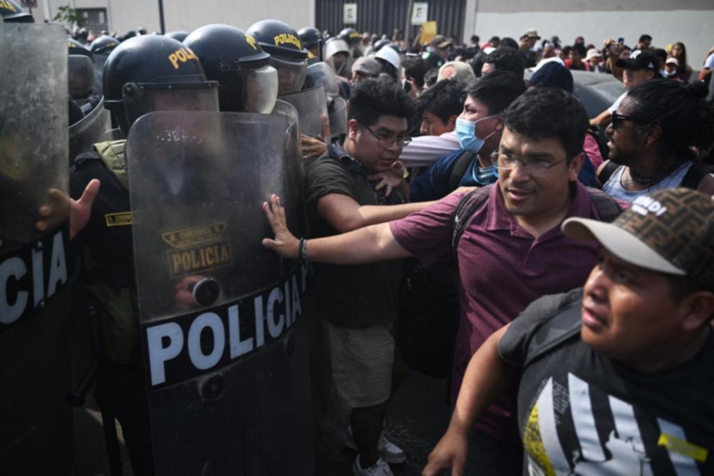 Chau Machu Picchu: ya no se puede entrar, mientras siguen las protestas y la violencia