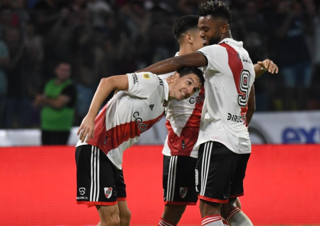 River mostró sus pergaminos y arrancó la Liga con una sonrisa