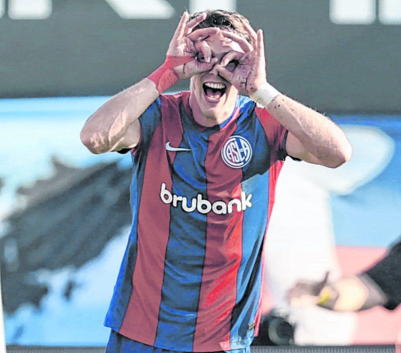 San Lorenzo empezó bien gracias a Vombergar