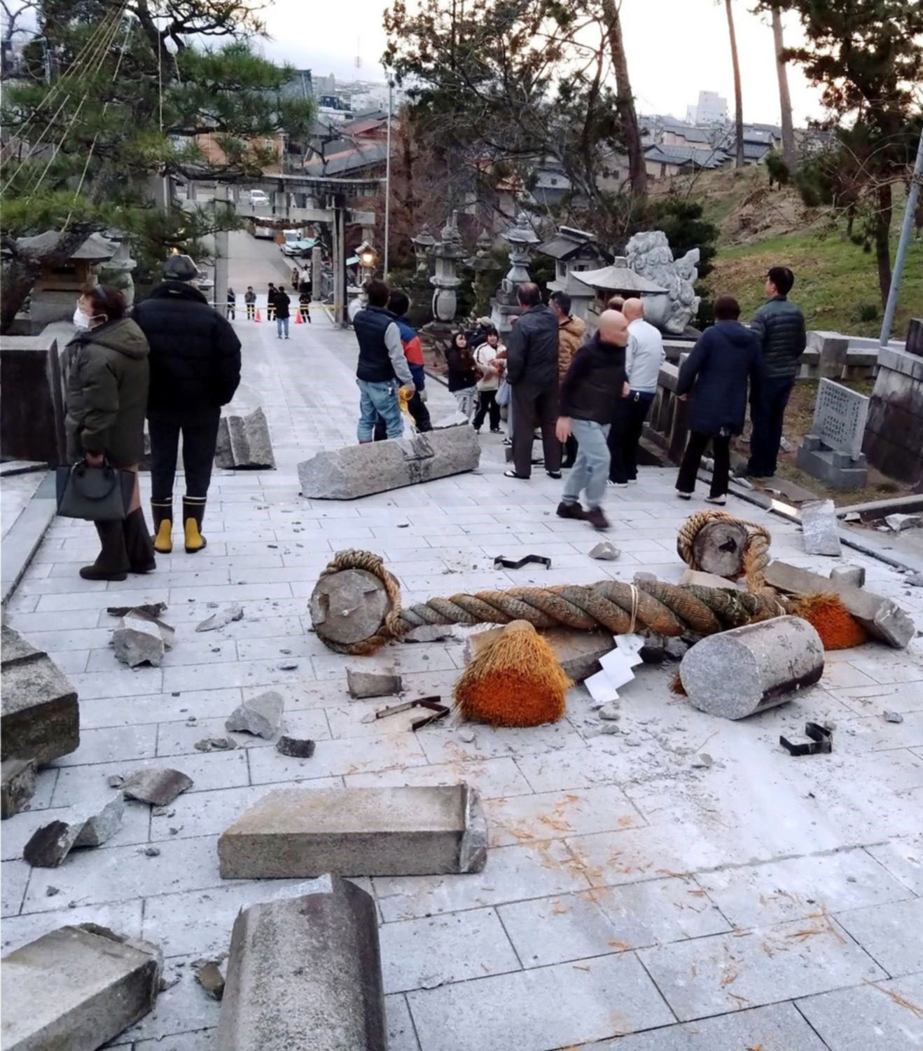 VIDEO. Violentos sismos de magnitud 7,6 sacuden a Japón: alertas de tsunami en el Pacífico