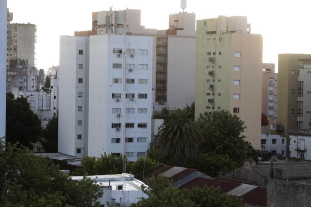 Los precios de lo que cuesta alquilar para estudiar en La Plata: se mueve algo el mercado inmobiliario