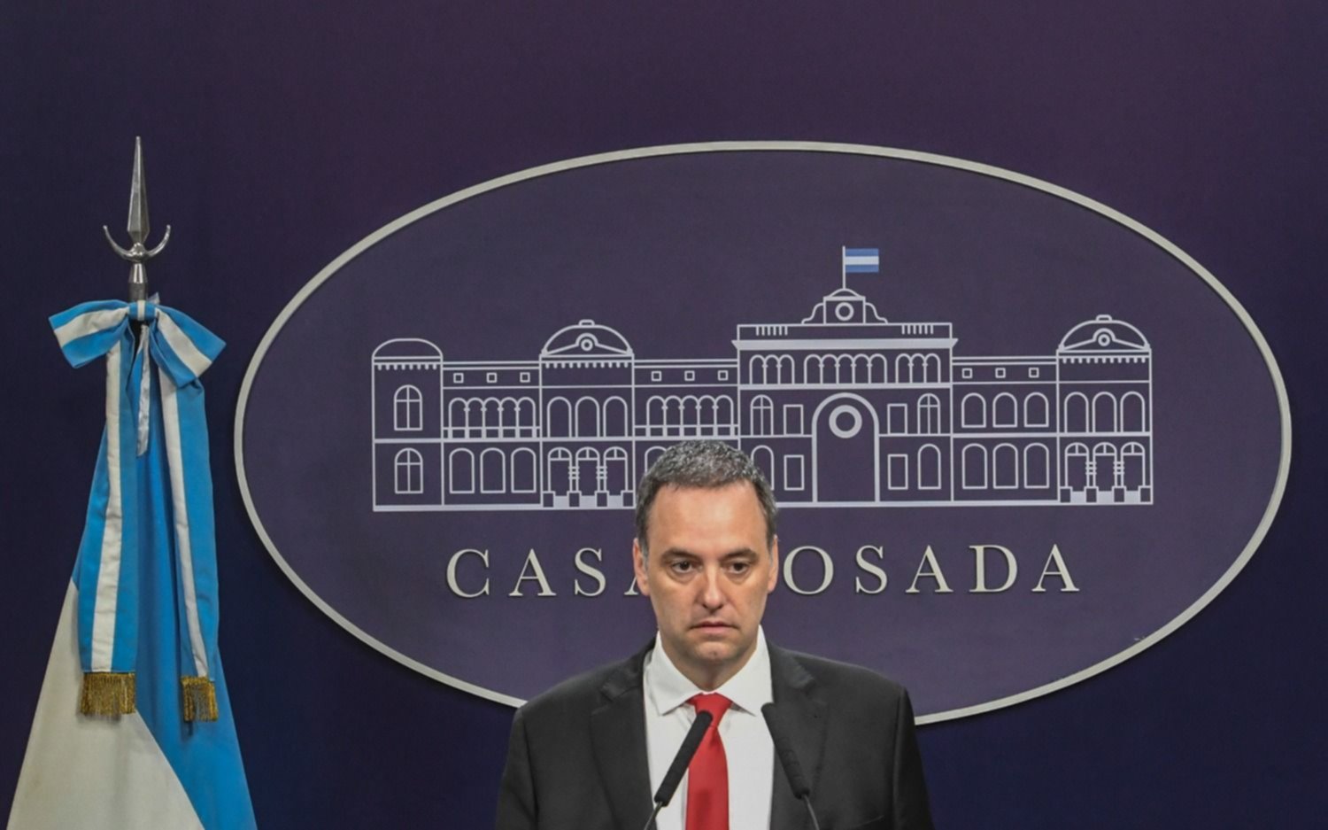 El Gobierno admite que "va a llevar tiempo salir de esta encerrona inflacionaria"