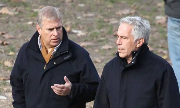 Políticos, famosos y empresarios en la “lista” del pedófilo Epstein
