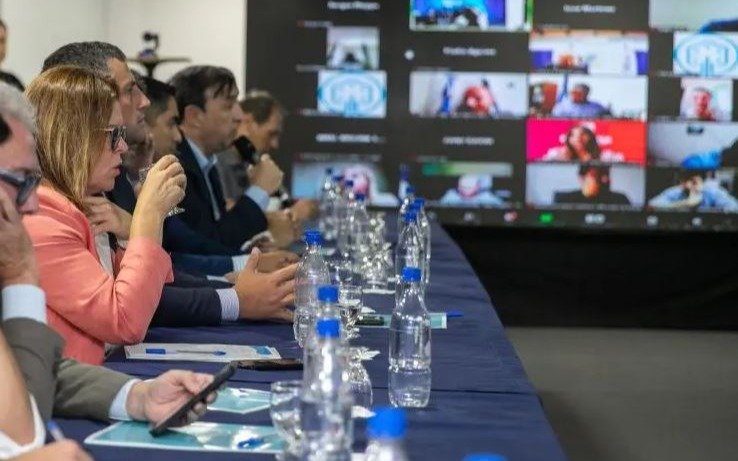 Unos 500 intendentes de todo el país presentaron un recurso de amparo contra el DNU de Milei